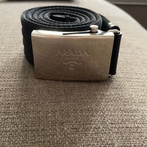 Men’s Prada belt